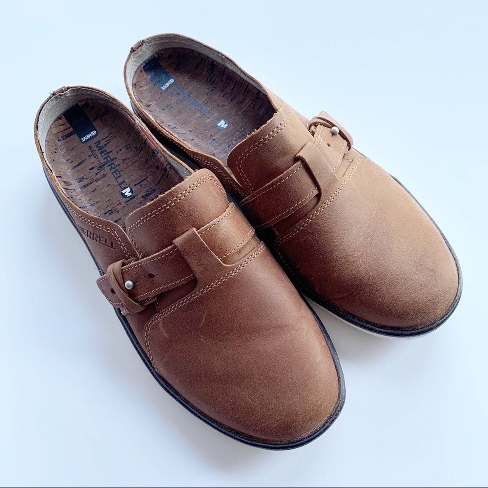 Merrell Around Town Slip On brown. Size 7